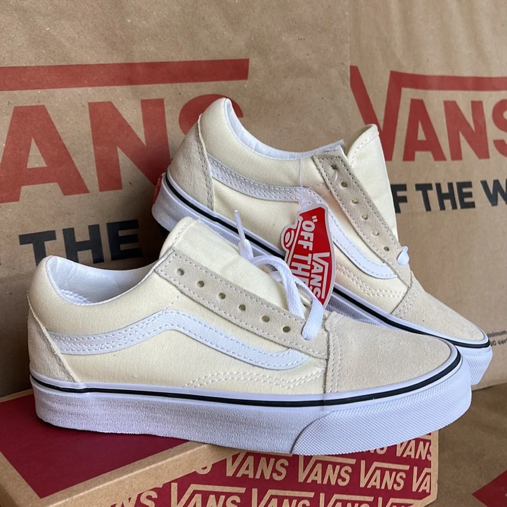 Vans Old Skool Classic White/True White WMNS sneakers - Picture 6 of 16